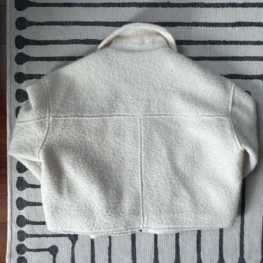 Cropped Cream Collared Jacket - Picture 2 of 2
